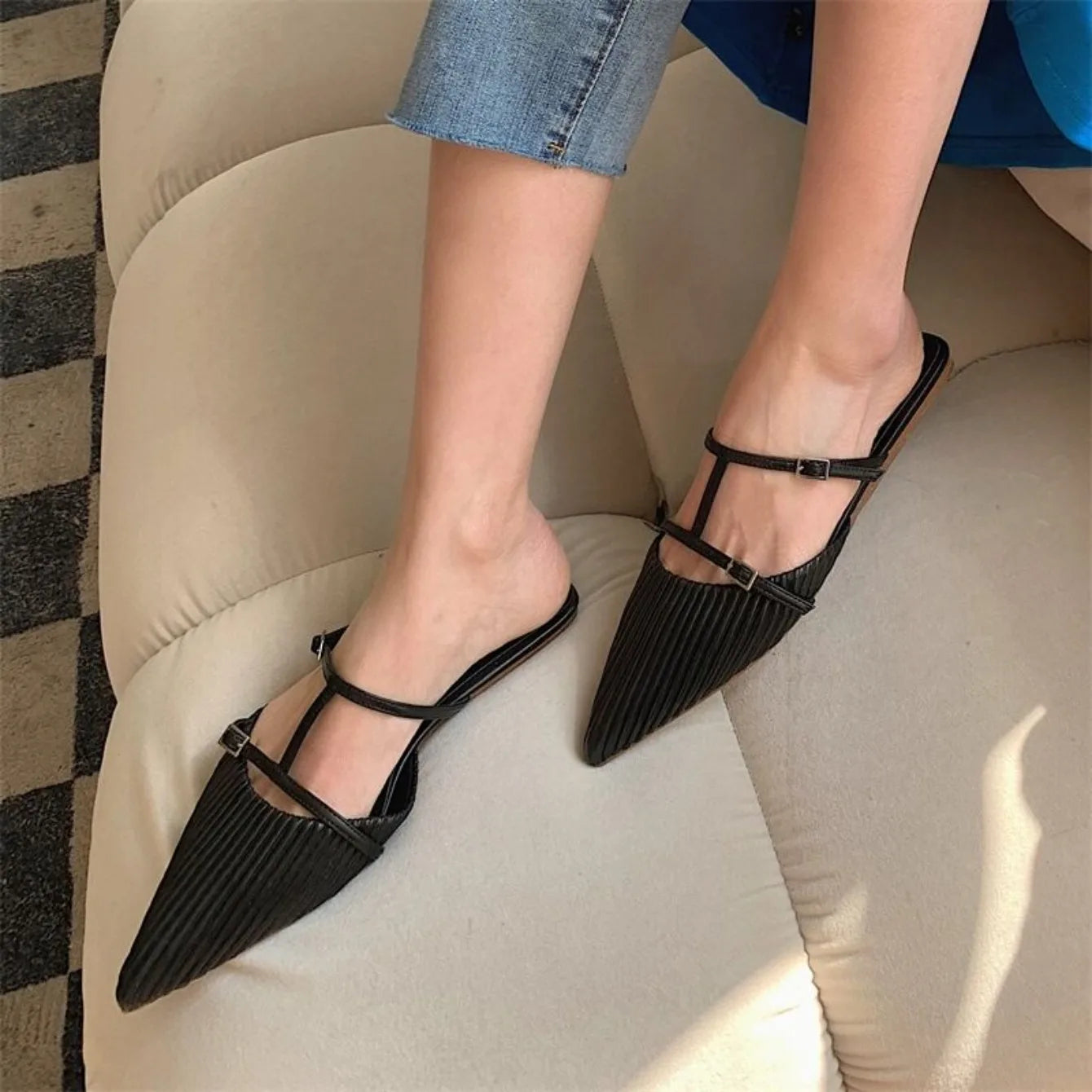 2025 New Women's Shoes Fashionable Slippers with Double Buckles Lazy Pointed Toe Elegant Women's Shoes Luxury Design Sandals