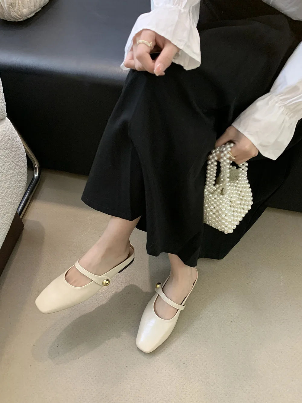 Soft Leather 2025 Ins Silver Buckle Strap Casual Shoes Fashion Flats Elegant Glitter Metallic Mules Shoes Cover Toe Slippers