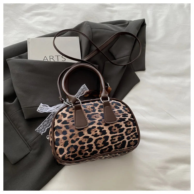 Vintage Leopard Pu Shoulder Bags for Women Portable Trendy Ladies Crossbody Bag Lace Pearl Pendant Female Bowling Handbags