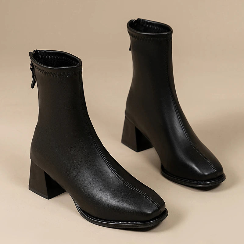 High-quality square-toe platform short boots for ladies, 2025 new fashion trend Wide heel, back zipper, large size women's boots