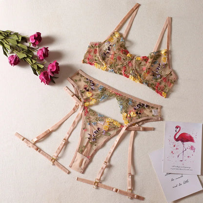 Krasapt Sexy Lace Embroidery 3-Piece Sets Transparent Sensual Fancy Beautiful Bra Brief Set Attractive Intimate Bilizna Outfits