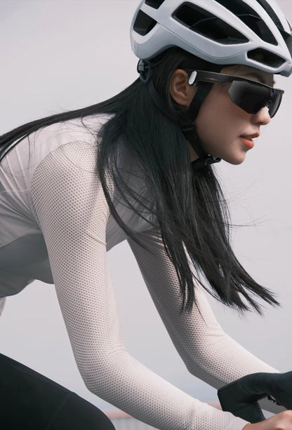AI Smart Glasses with Camera  with built-in storage (no SD card required)deal for outdoor sports such as cycling skiing baseball