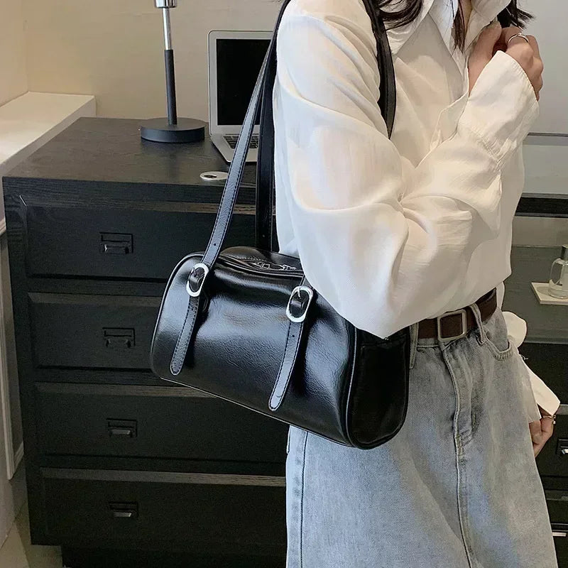 2026 Luxury Designer Handbags Pure Color Causal Bag Big Capacity Pillow Underarm Bag Green Commuter Shoulder Bags for Women