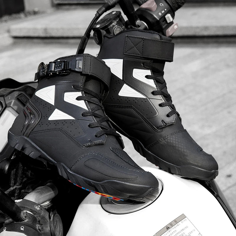 Men's Motorcycle Boots Breathable Leather Motorbike Shoes Men Anti-fall Motocross Riding Shoes Waterproof Anti-slip Motos Boot