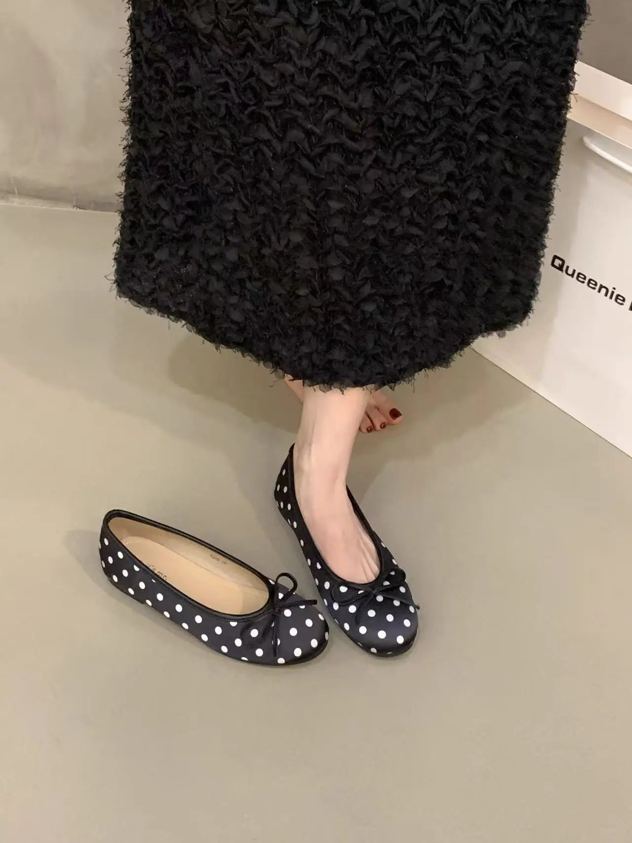 YNPO Fashion Silk Women Ballet Flats Shoes Luxury Designer Shallow Female Round Toe Butterfly-Knot Ladies Slides Shoes