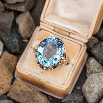 Gorgeous Charming Large Oval Blue Cubic Zirconia Stone Ring Women Fashion Golden Color Crystal Zircon Ring Bridal Trendy Jewelry