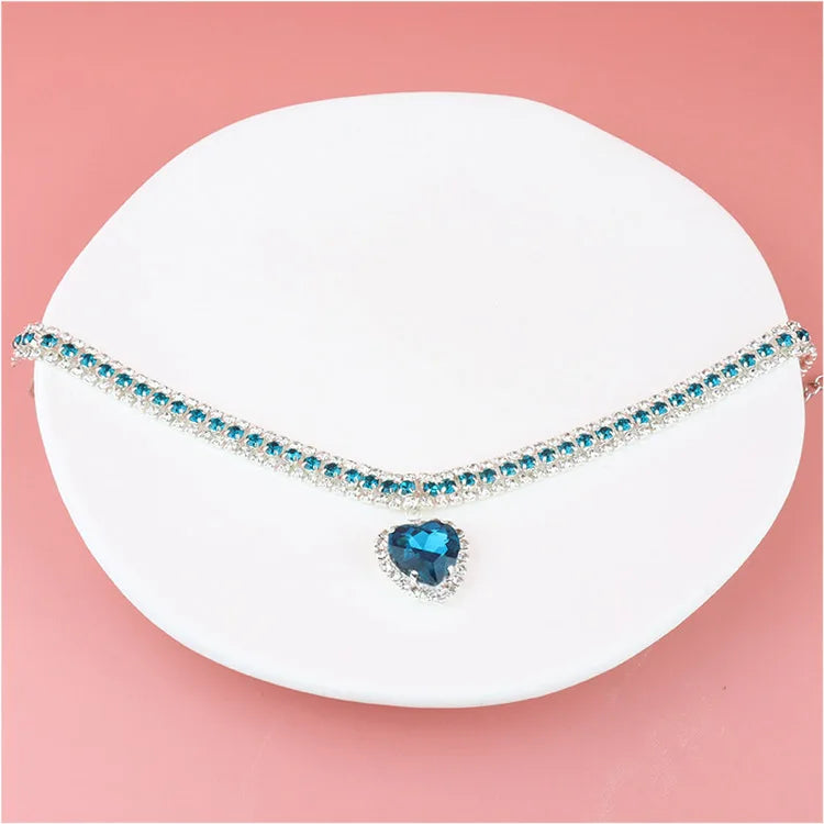 Cute Luxury Cat Collar Adjustable Cat Necklace Personalized Heart Pendant Rhinestone Kitten Puppy Collar Pet Grooming Accessorie