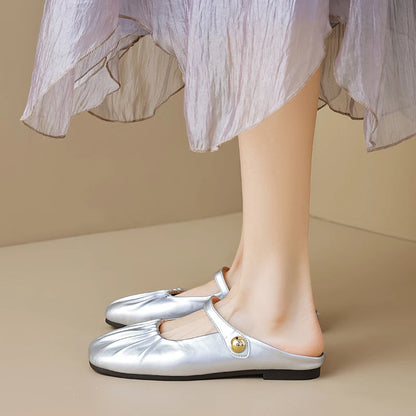 Women Closed Toe Mule Slippers Outdoor Wear Summer Silver One Strap Flat Beach Sandals Elegant Casual Daily Fashion Footwear