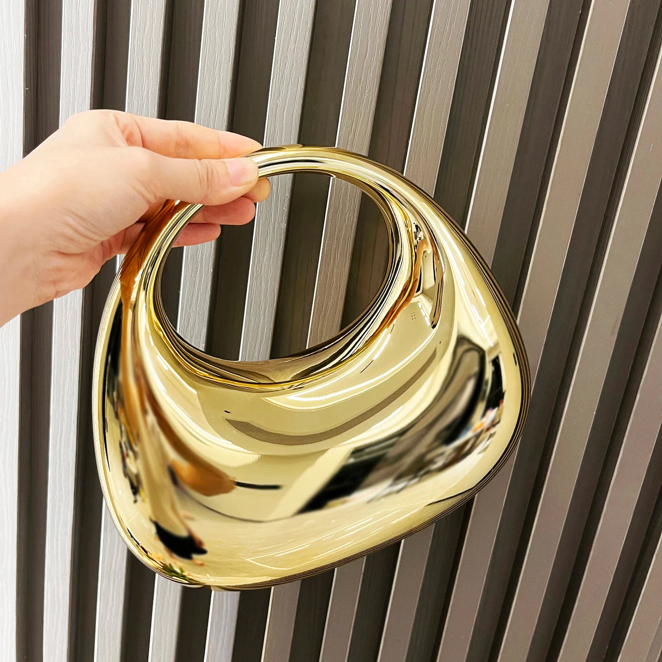 Golden Evening bag Purses and handbag luxury Designer shoulder bags moon bag Party Wedding Round Acrylic Shiny  Clutch purse