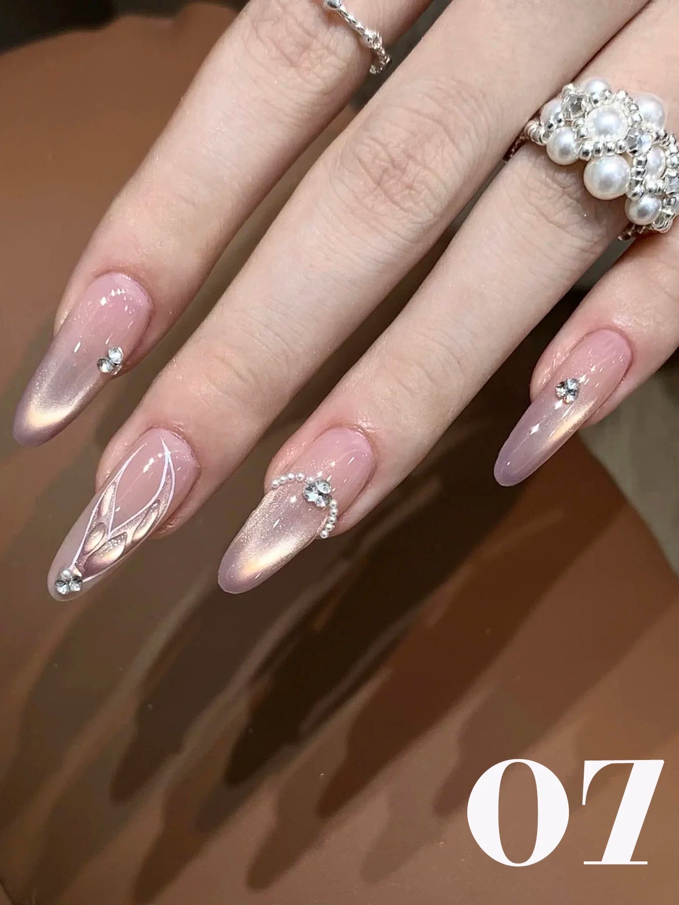 1-24pcs WS Romantic Purple Cat Eye Gel Nail Polish New Style Super Flash Versatile Whitening Purple Glass Bead Cat Nail Salon