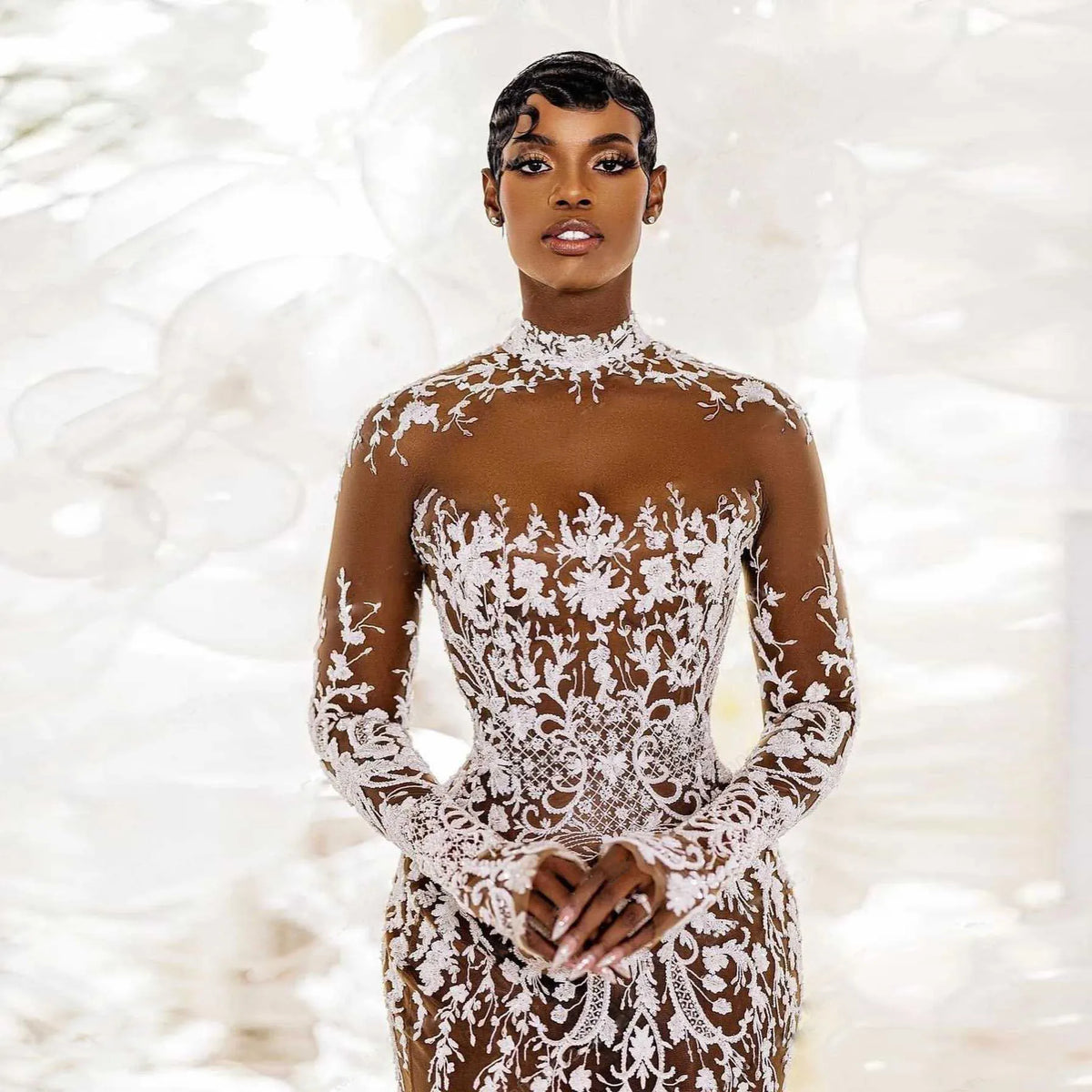 Gorgeous Applique Long Wedding Dress Beaded Lace Mermaid Bride Dresses Beading See Through Illusion Wedding Gown with Sleeves