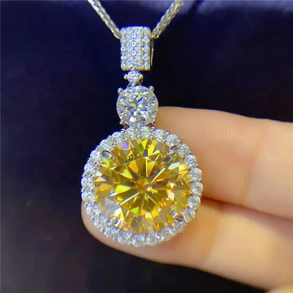 Luxury 5ct / 10ct Green Moissanite Diamond Pendants Necklaces For Women S925 Sterling Silver Jewelry Women's Necklace Pendants