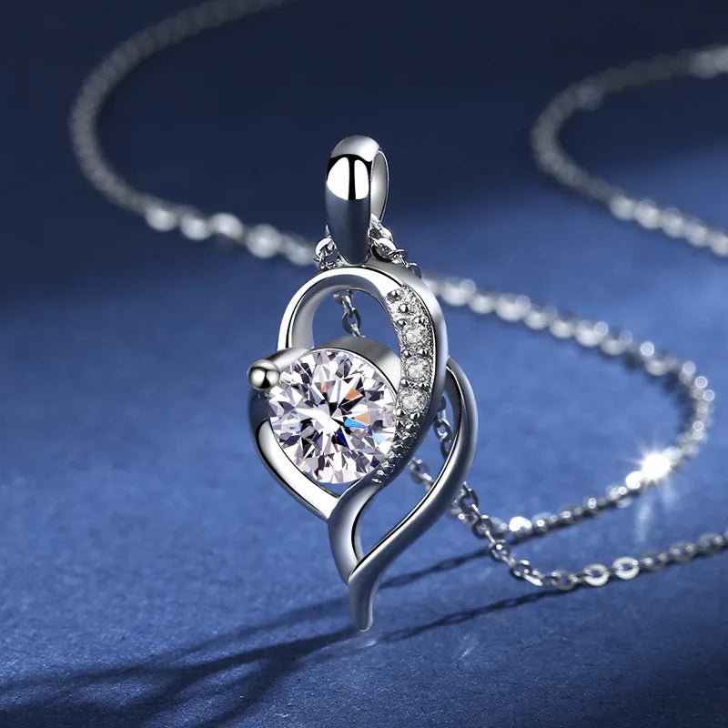 Butterflykiss 925 Sterling Silver Open Heart Pendant Necklace D VVS1 Round Cut Moissanite Love Charm Necklace For Women