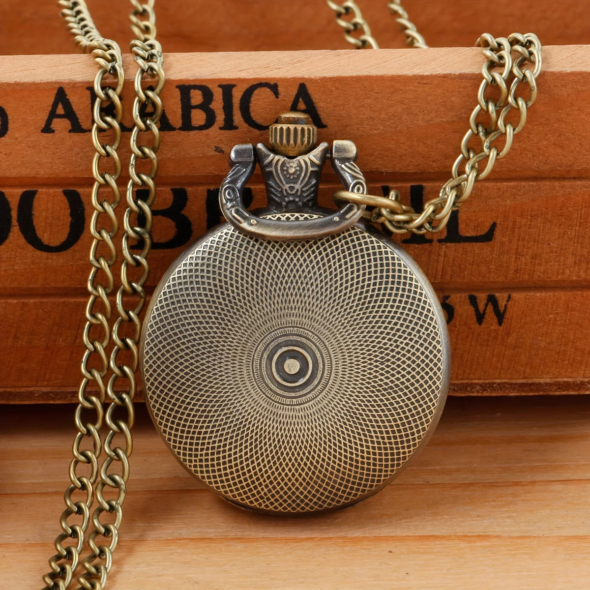 Vintage Cool Pocket Watch Mermaid Elegant Exquisite Clock With Necklace Chain Lovers Masculino Relogio Best Gift Pendant Small