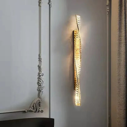 Luxury Crystal Gold Metal Wall Lamp Modern Creative Irregular LED Wall Light Villa Hotel Corridor Bedside Decor Lighting Fixture
