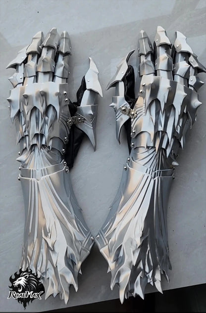 Gloves3D printed Silk PLA Material,A Pair Of Cosplay Prop Gloves Can Be Customized Dragon-Shaped Gloves Props Boys Gifte