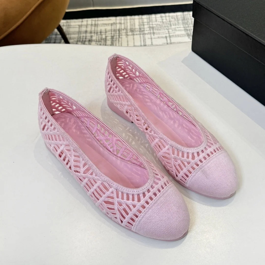 Luxury Brand Casual Flats Women's Fashion Slip-on Casual Shoes Hand-woven Versatile Flats Retro Casual Shoes Woven Cutout Design
