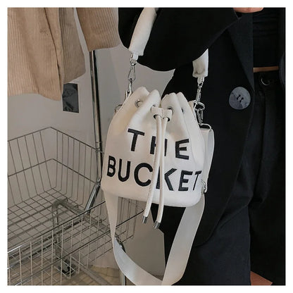 New Fashion Women's Bucket Bag Trend Brand Personality Plush Shoulder Bag High-end Elegant Crossbody Bag Designer Luxury Handbag