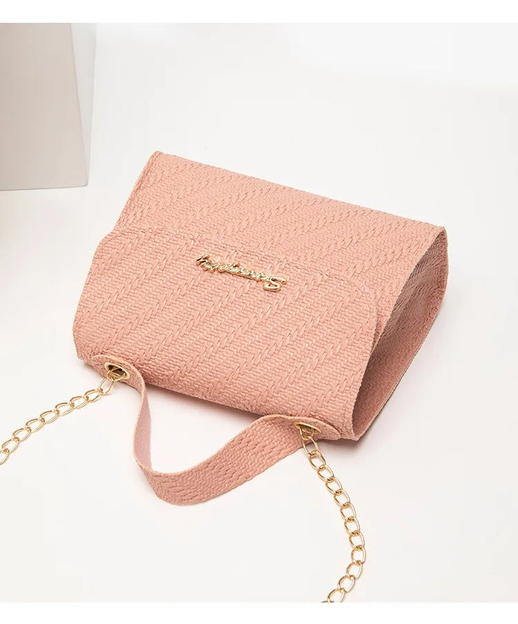 Leisure small square bag autumn and winter new women's bag wholesale simple handbag embossed chain bag cross-border bags