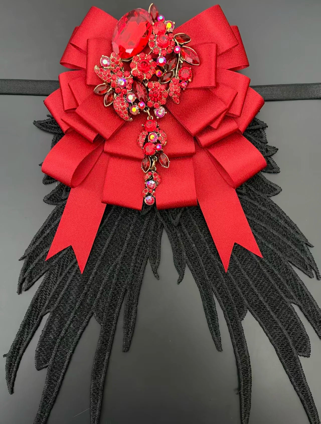 Luxury Rhinestone Mesh Wing Bow Brooch  Elegant Banquets Dress and Wedding Shirts Lapel Flower Bow Tie  Unisex Gift Accessory