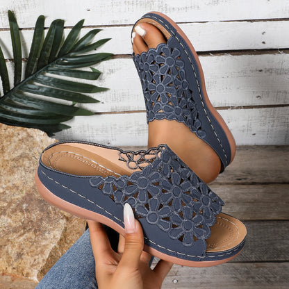 Women Slippers Elegant Floral Comfort Sandals Hollow-Cut Stylish Wedge Slippers Designer Versatile Slides Women Beach Shoes