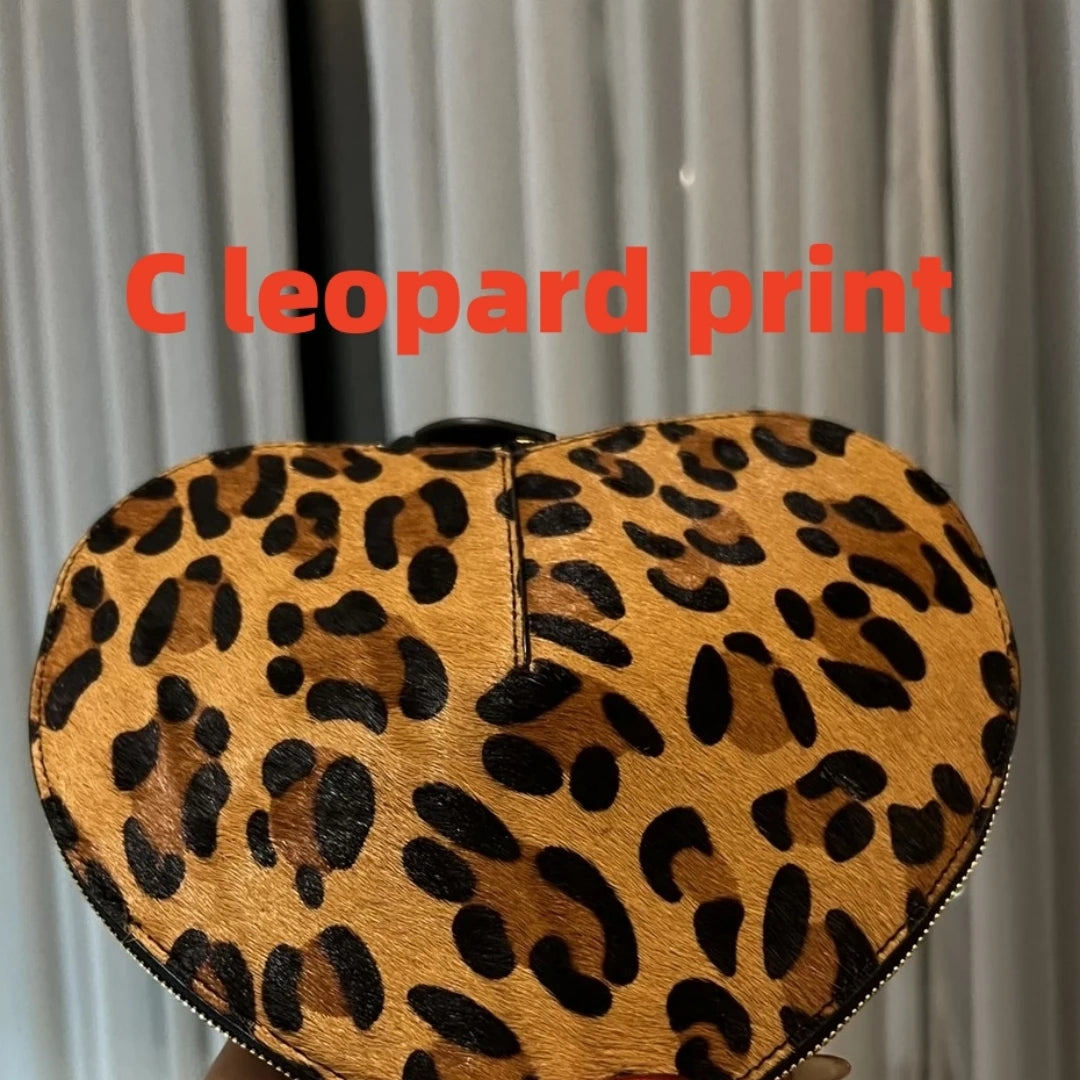 High-End Mini Love Bag Fashionable Peach Heart Box Bag Niche Design Stylish Bag Textured Single Shoulder Crossbody Bag Gift Box