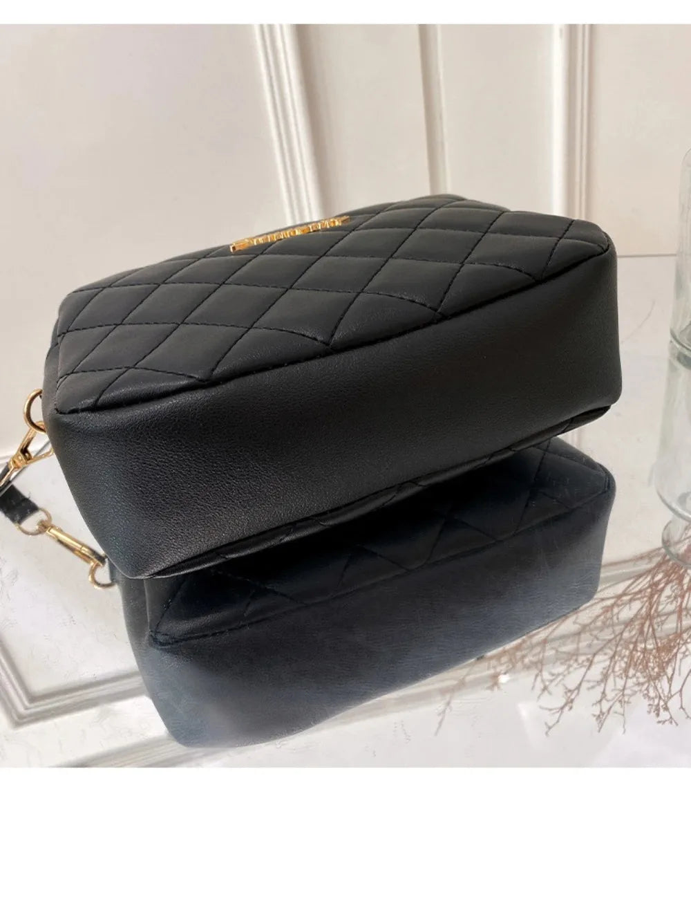 2025 New Small Messenger Bag For Women Trend Lingge Embroidery Camera Female Shoulder Bag Fashion Chain Ladies Crossbody Bags
