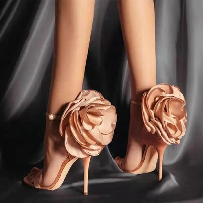 New One Word Buckle with Back Bag Flower Sandals for Women, Sexy Banquet and Fashion Show, Ultra Fine High Heels for Women