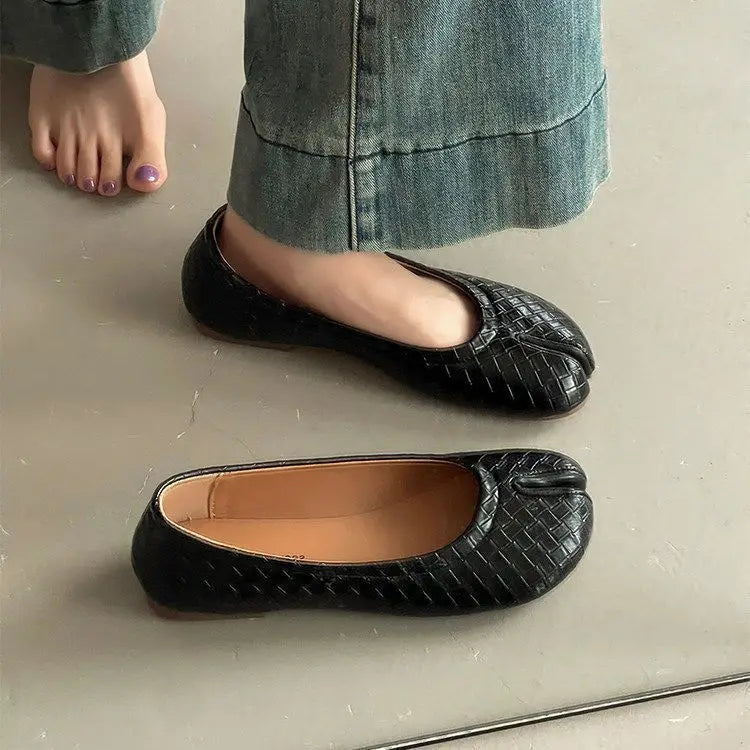 French Retro Split Toe Ballet Flats Women Red Woven Detail Tabi Slip On Shoe Woman Faux Leather Moccasin Daily Work Office Flats