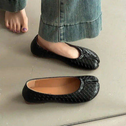 French Retro Split Toe Ballet Flats Women Red Woven Detail Tabi Slip On Shoe Woman Faux Leather Moccasin Daily Work Office Flats