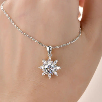 Lnngy Exquisite Sunflower Pendant Necklace Certificated 8MM Moissanite Diamond Necklaces for Women Timeless Style Jewelry