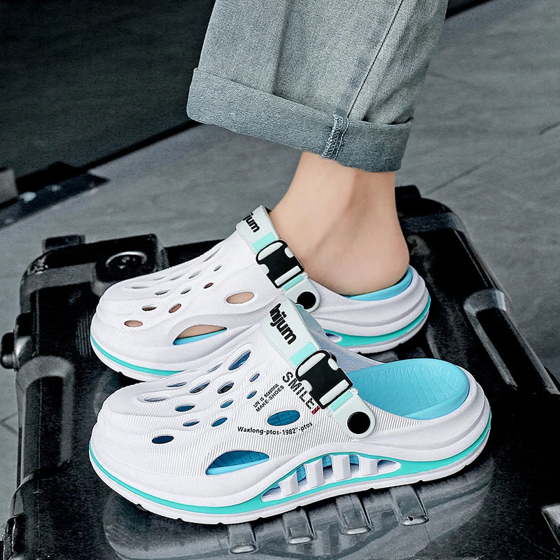 Summer Men's Beach Clogs Outdoor Sandals Comfortable Slippers EVA Slides For Men Casual Garden Shoes Male Women Beach Slippers