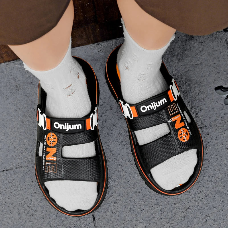 Summer Men's Slippers Outdoor Sandals Beach Comfortable EVA Soft Slides Clogs Casual Garden Shoes Men Women Indoor Home Slippers