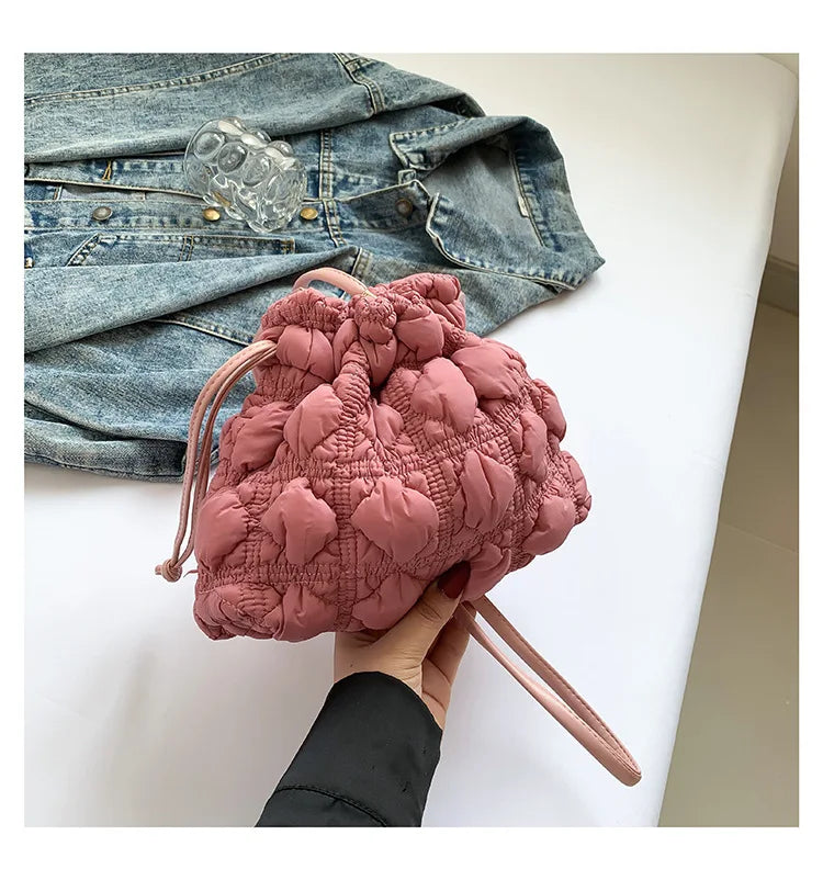 Women Drawstring Shoulder Bags Detachable Strap Quilted Crossbody Bag Solid Color Soft Padding Handbag for Outdoor Travel