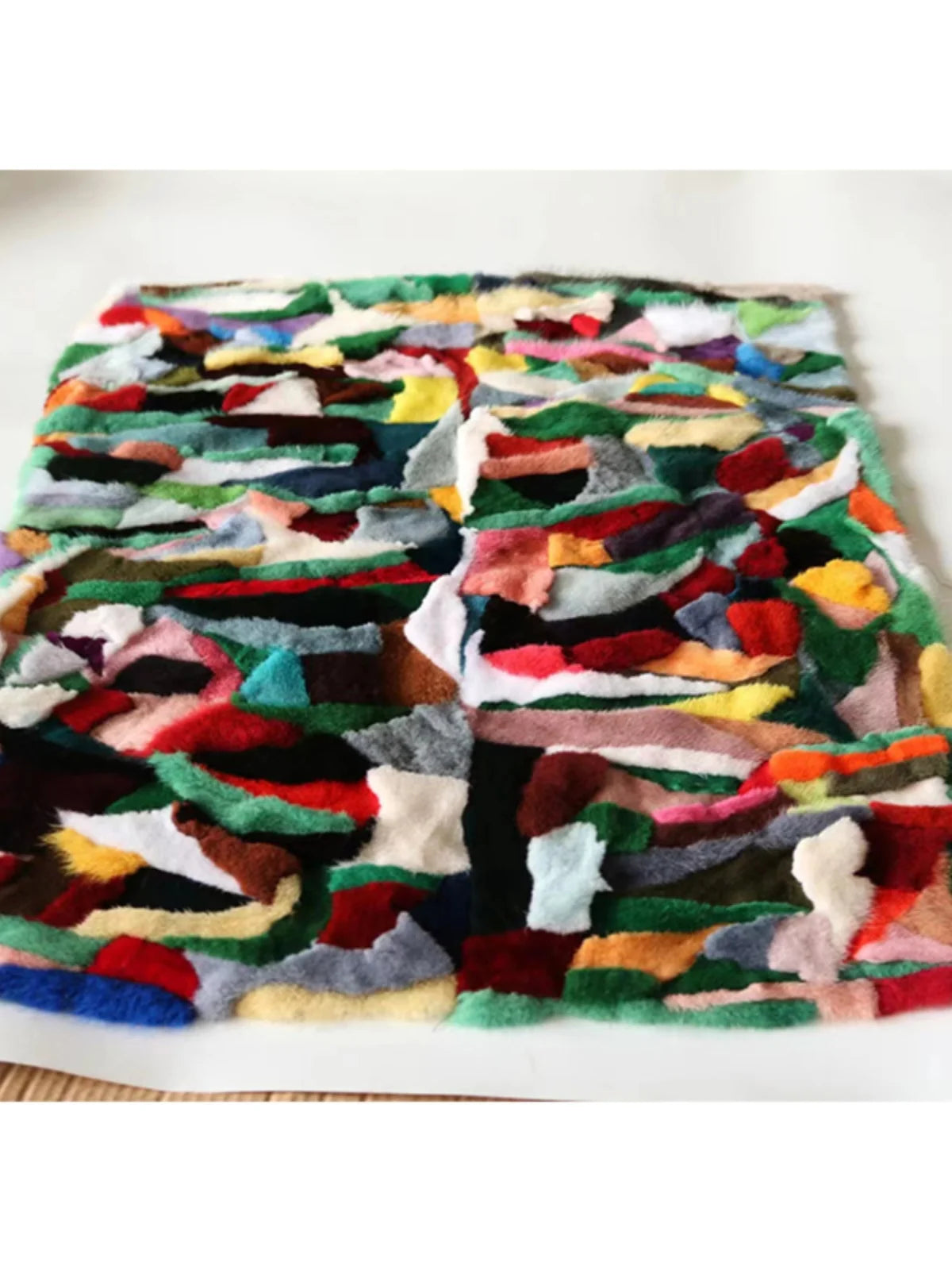 real mink fur material and mattress fur can be handmade into clothing inner lining