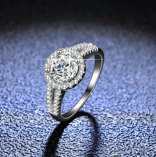 White Gold Platinum PT950 Ring for Women with 1 Carat Moissanite - Diamond Set, Fashionable Choice