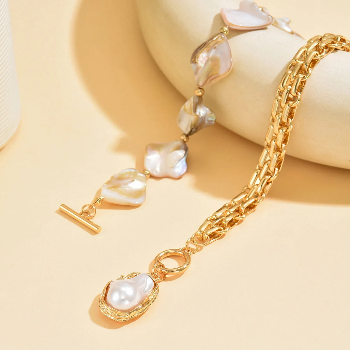 Boho Baroque Pearl Choker Necklace Asymmetric Cuban Link Chain Toggle Clasp Statement Summer Beach Jewelry Gift