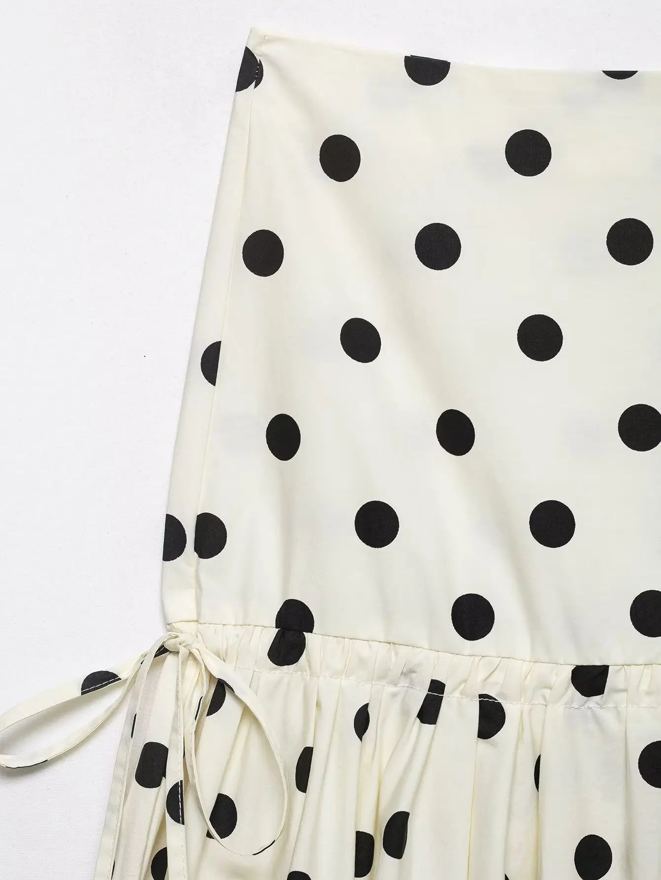 Women's Vintage Polka Dot Asymmetrical Hem Skirt White Black High Waist Drawstring Flowy Casual Midi Skirt Streetwear