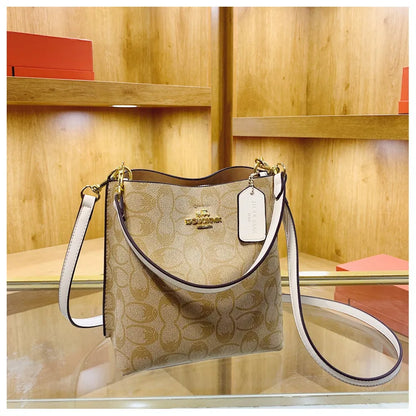 Advanced Women's Bag 2026 New Fashion Luxury Retro Large Capacity Bucket Bag Versatile Single Shoulder Crossbody Bag Trend