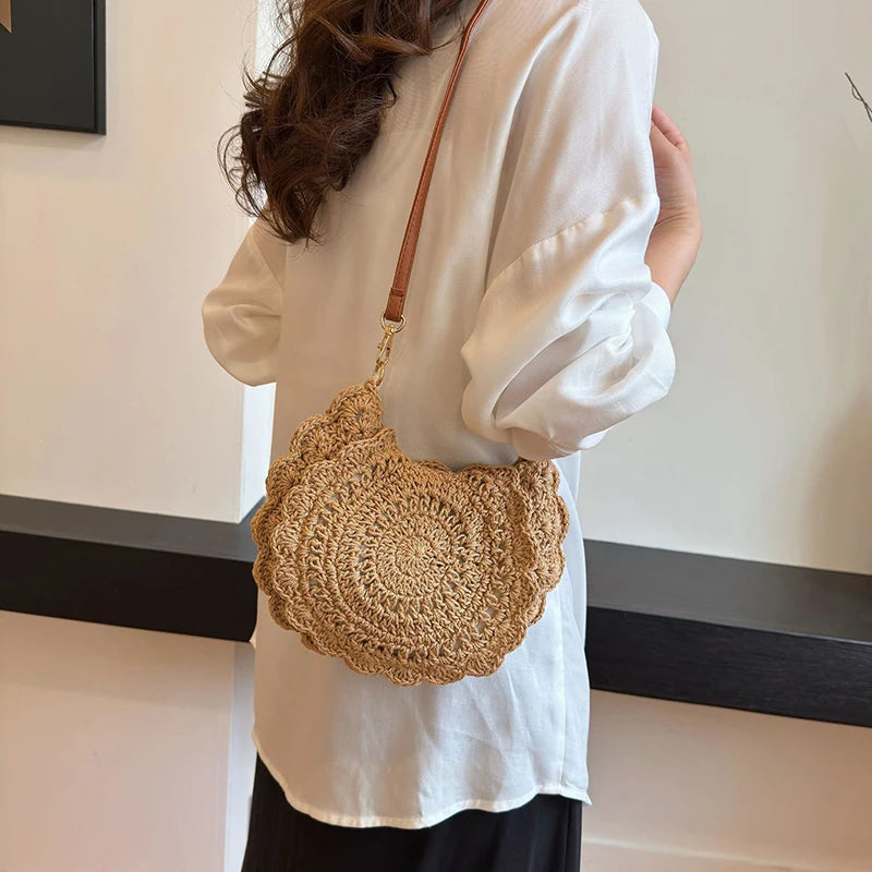 Vintage Woven Handbag New Vacation Round Summer Beach Bag Fashion Crossbody Bag Ladies Messenger Bags