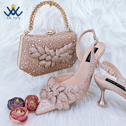 Pointed Toe High Quality in Silver Color Novelty Style Italian Design Shoes Matching Bag Set with Appliques for Wedding