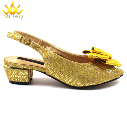 Pink New Arrivals Nigerian Women Shoes and Bag Set Italian Design Low Heels with Crystal Peep Toe Sandals for Party