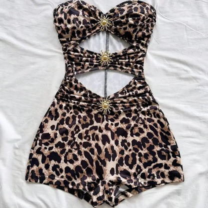 Women's Classic Retro Leopard Print Jumpsuit with Metallic Accessories, Suitable for Vacations, Parties, Dates, Afternoon Tea, M