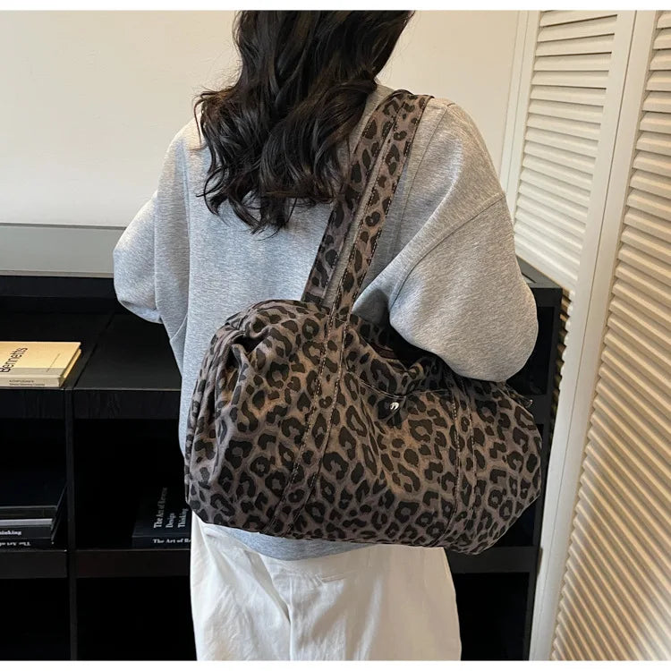 Trendy Leopard Print Canvas Shoulder Bag Large Capacity Fashion Tote Handle Bag for Daily Commute Versatile Texture Storage Bags