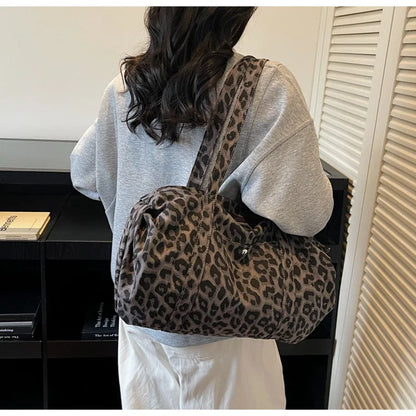 Trendy Leopard Print Canvas Shoulder Bag Large Capacity Fashion Tote Handle Bag for Daily Commute Versatile Texture Storage Bags
