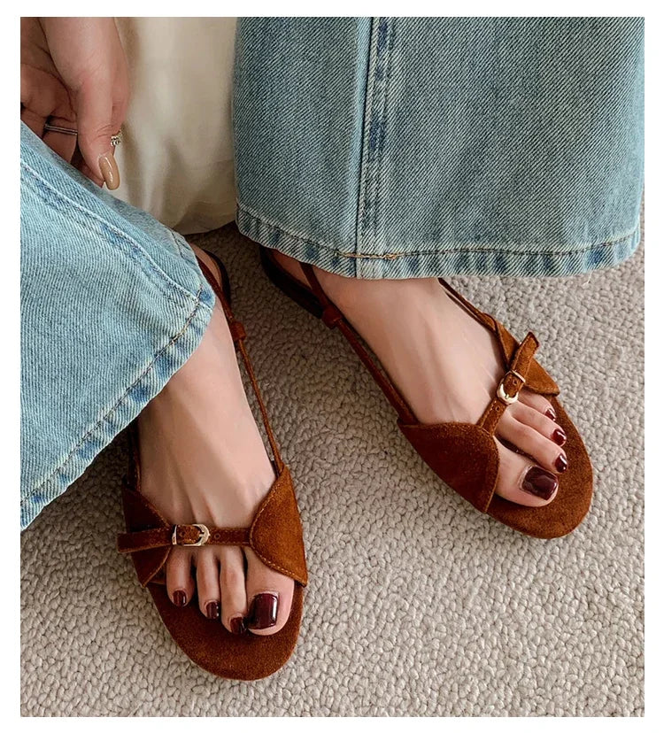 Vintage Line with Flat Sandals Design Sense Open Toe Slippers Casual Holiday Beach Shoes Light Single Shoes  Luxury Sandals