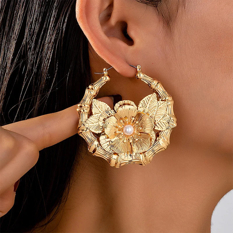 Large Metal Clip On Hoop Earrings Flower Imitation Pearl Fashion Jewelry For Women Holiday Accessories Trendy Style Gifts MQF138