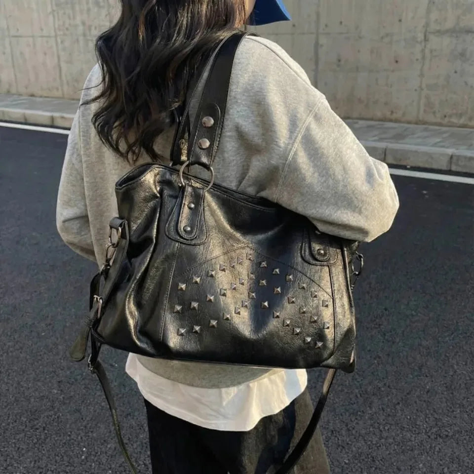 Rivet Punk Large Capacity Handbags Top Quality Sturdy Soft Leather Casual Tote Bag Shoulder Crossbody Bags Daily Commute Travel