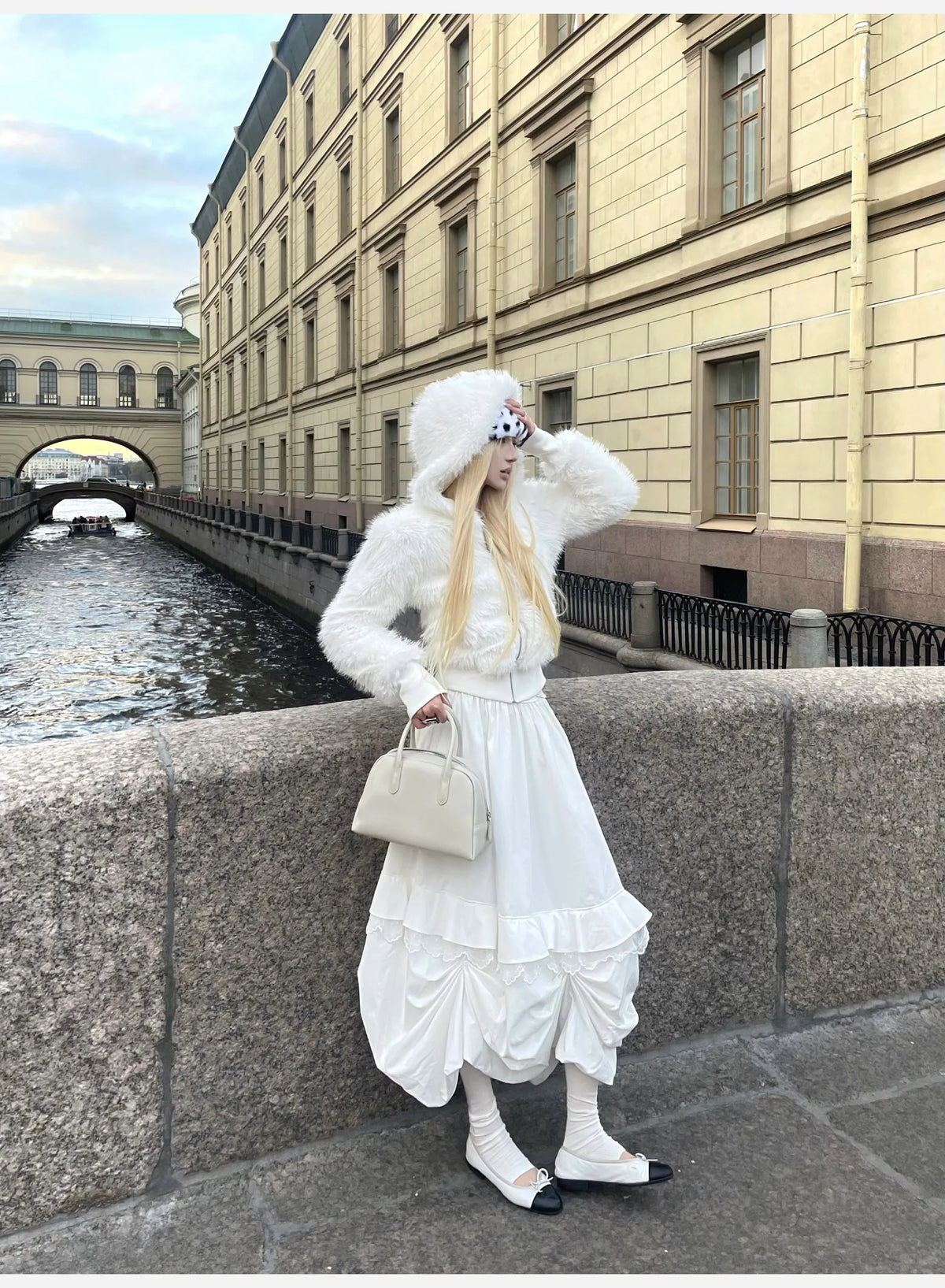 Lautaro Autumn Winter Thick Warm Sweet Cute White Short Faux Fur Coat Hoodie Women with Fairy Angel Zipper Fitted Fluffy Jacket