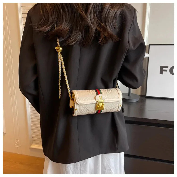 Light luxury brand-name high-end designer bag female 2025 new spring and summer niche shoulder bag messenger bag cylinder bag